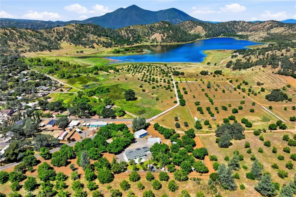 13500 Eastlake Clearlake, CA 95422
