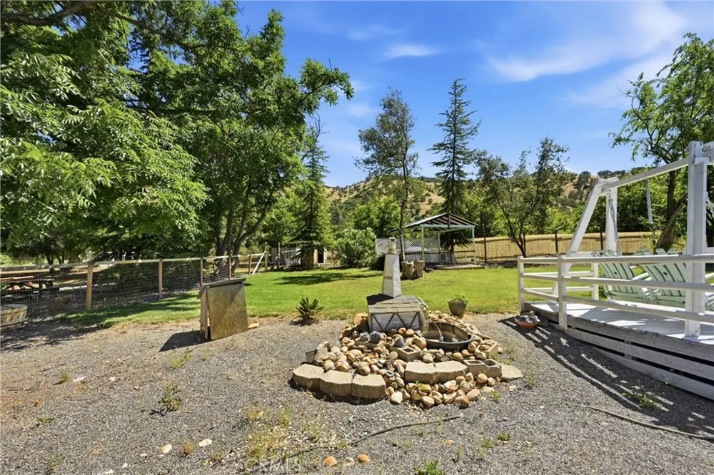 13500 Eastlake Clearlake, CA 95422