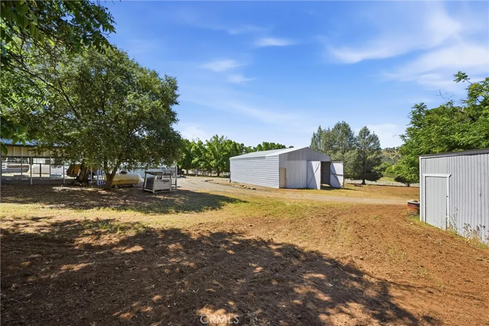 13500 Eastlake Clearlake, CA 95422