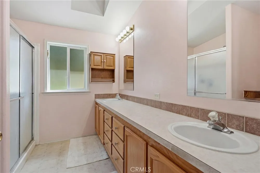 13500 Eastlake Clearlake, CA 95422