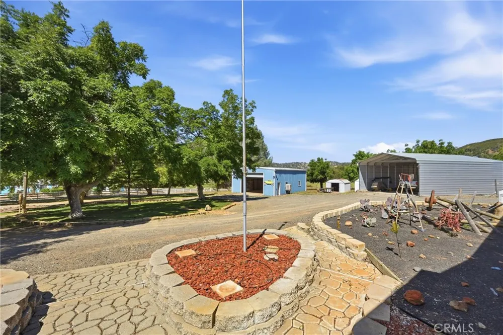 13500 Eastlake Clearlake, CA 95422