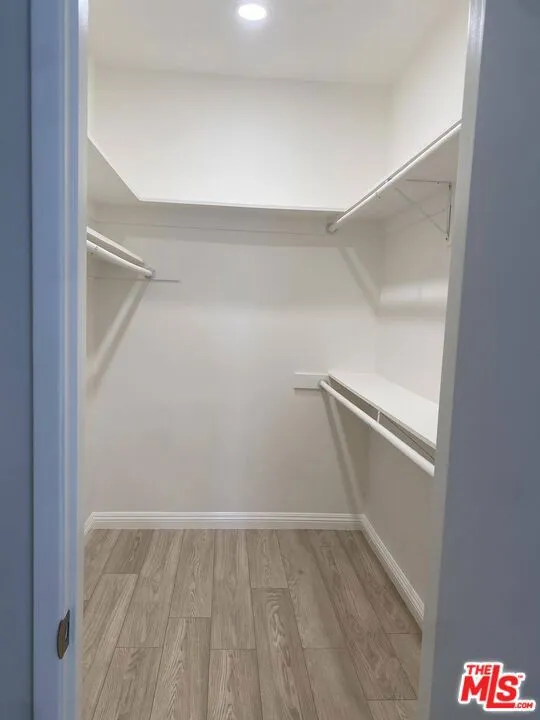 511 San Vicente Boulevard #204 Santa Monica, CA 90402