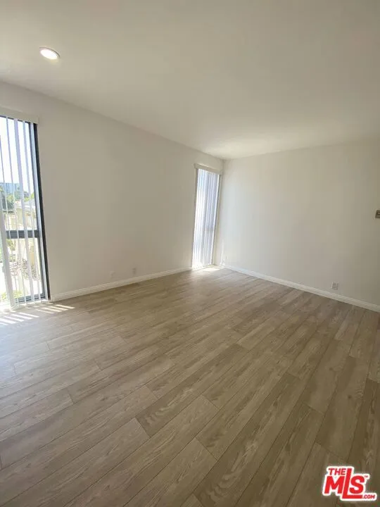 511 San Vicente Boulevard #204 Santa Monica, CA 90402