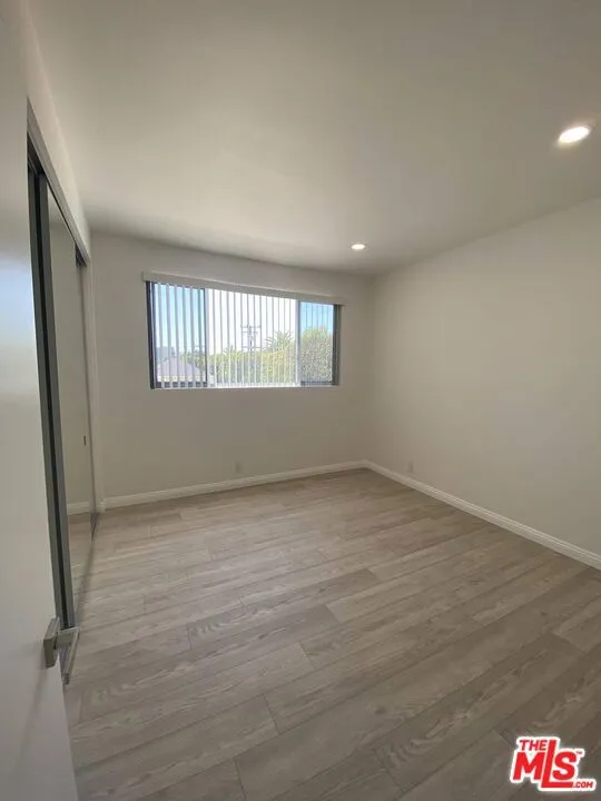 511 San Vicente Boulevard #204 Santa Monica, CA 90402