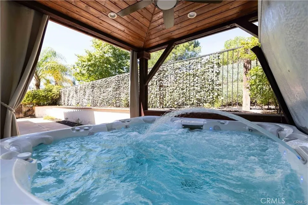 45568 Via Puebla Temecula, CA 92592