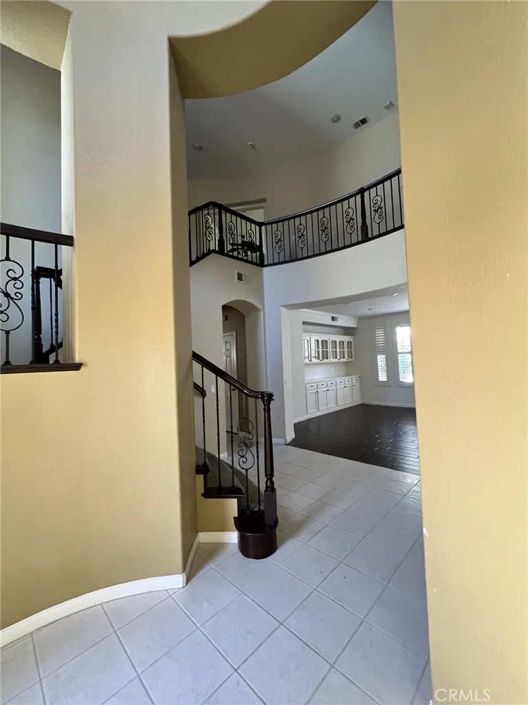 45568 Via Puebla Temecula, CA 92592