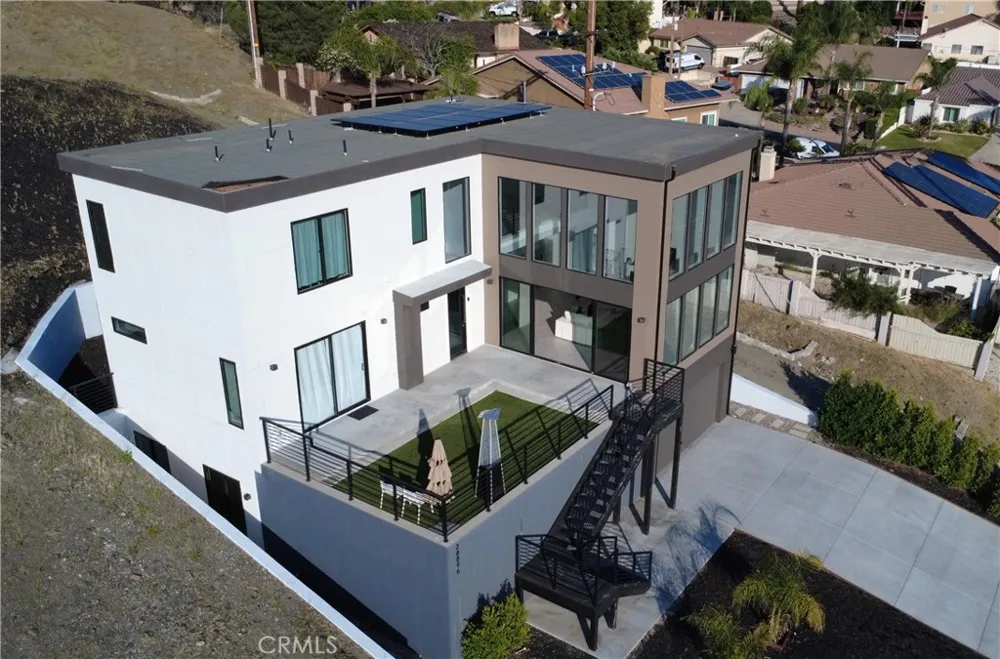 28896 Vacation Dr. Canyon Lake, CA 92587