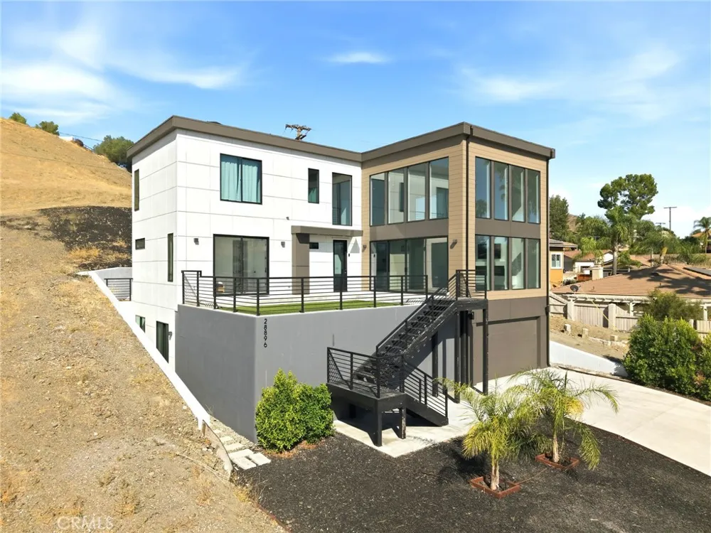 28896 Vacation Dr. Canyon Lake, CA 92587