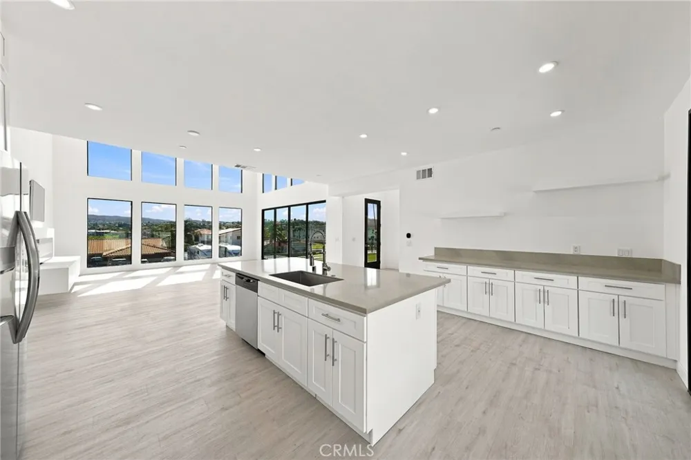 28896 Vacation Dr. Canyon Lake, CA 92587