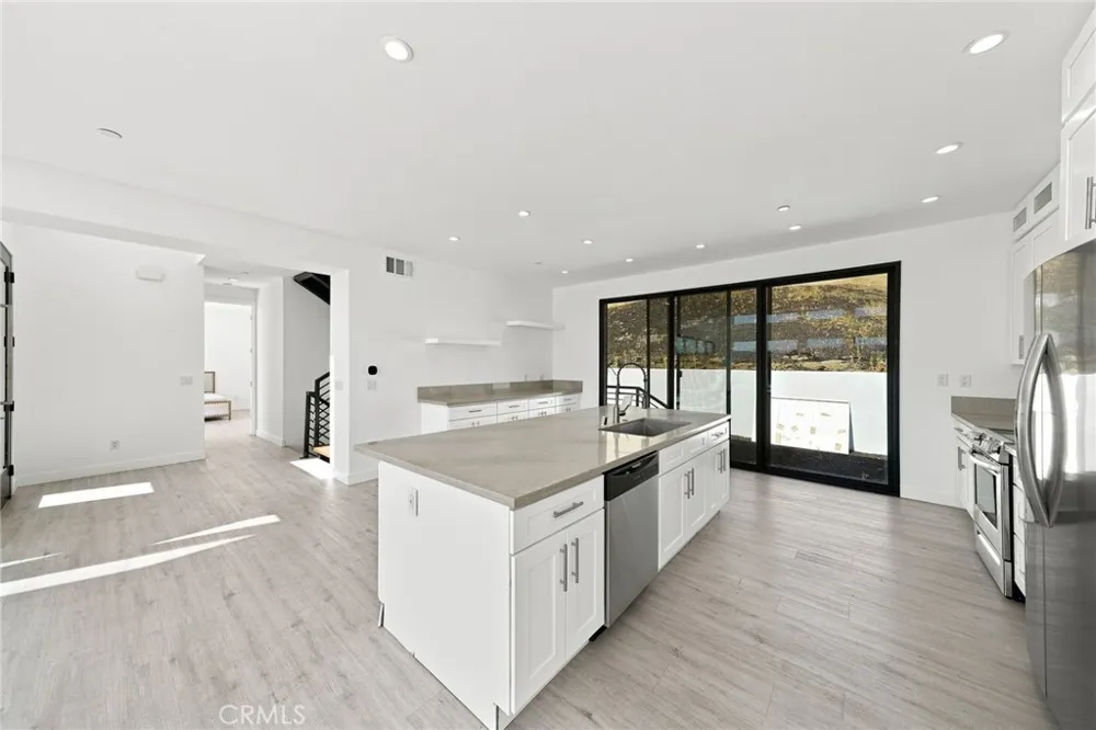 28896 Vacation Dr. Canyon Lake, CA 92587