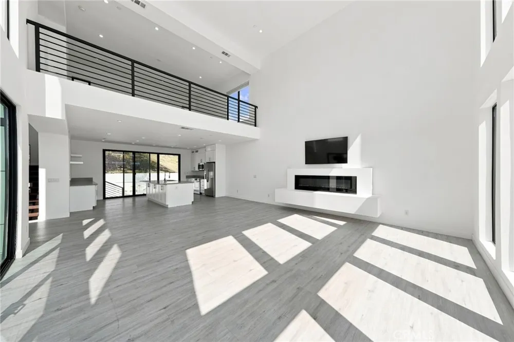 28896 Vacation Dr. Canyon Lake, CA 92587