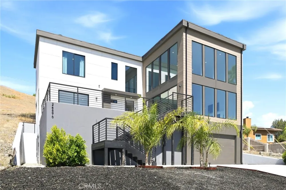 28896 Vacation Dr. Canyon Lake, CA 92587