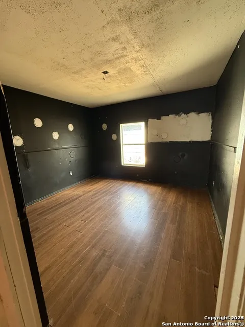 279 Cenizo Carrizo Springs, TX 78834