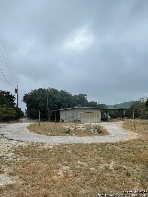 235 Scenic Pass Pipe Creek, TX 78063