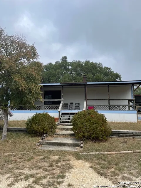 235 Scenic Pass Pipe Creek, TX 78063