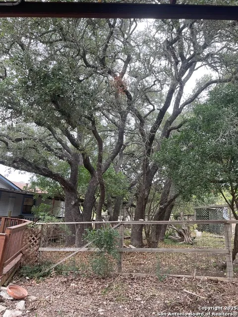 235 Scenic Pass Pipe Creek, TX 78063