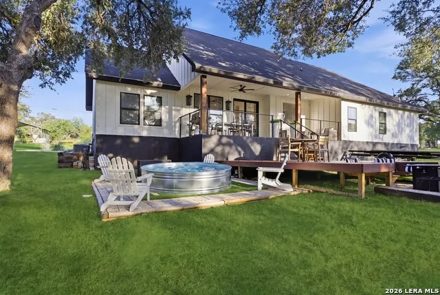 451 Legion Loop Kingsland, TX 78639