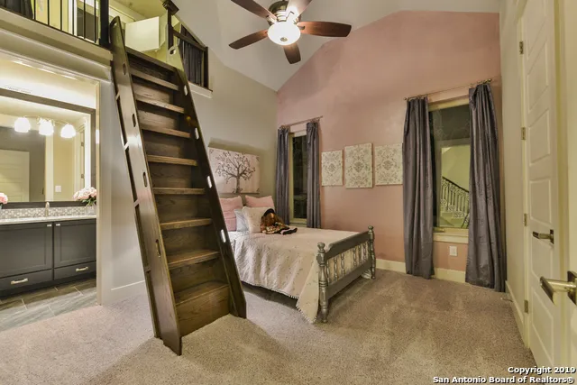 5732 HEIDRICH CT New Braunfels, TX 78132