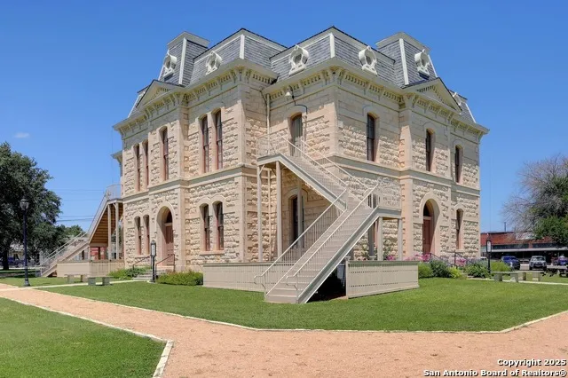 101 John Bird Blanco, TX 78606