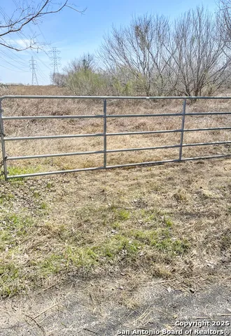P-9C Quesenberry RD Von Ormy, TX 78073