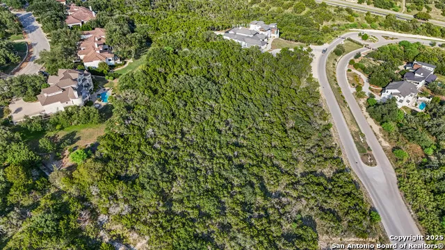 619 Winding Ravine San Antonio, TX 78258