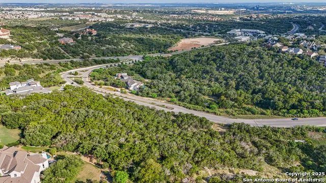 619 Winding Ravine San Antonio, TX 78258