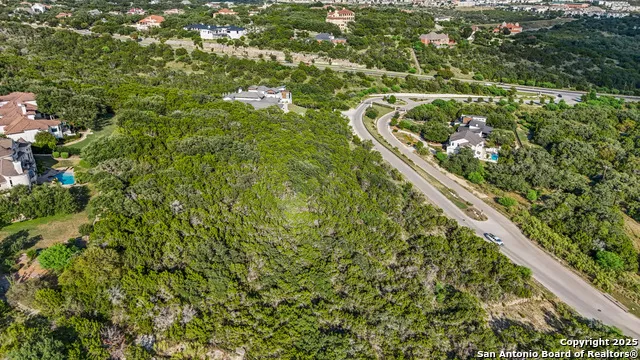 619 Winding Ravine San Antonio, TX 78258