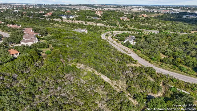 619 Winding Ravine San Antonio, TX 78258