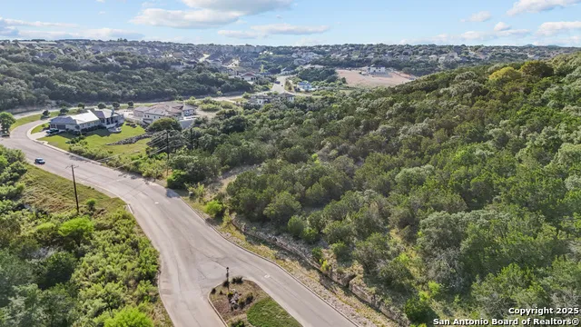 619 Winding Ravine San Antonio, TX 78258