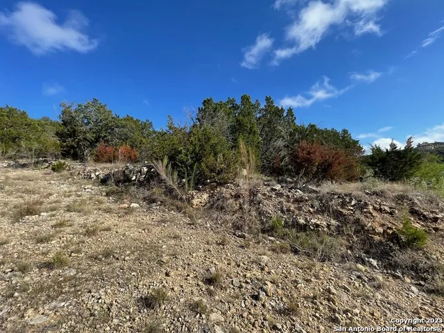 619 Winding Ravine San Antonio, TX 78258