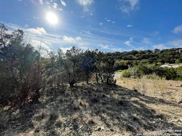 619 Winding Ravine San Antonio, TX 78258
