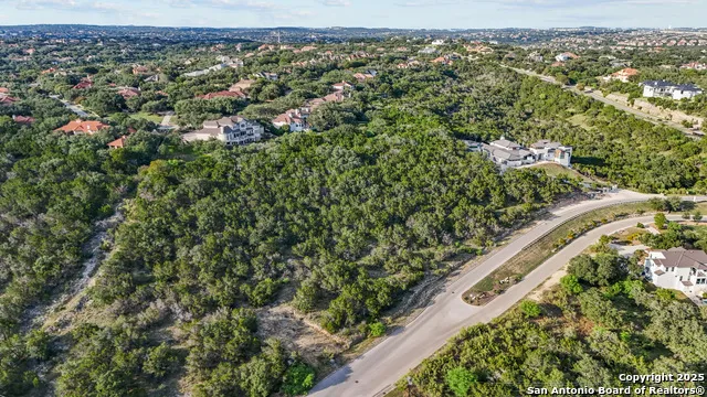 619 Winding Ravine San Antonio, TX 78258