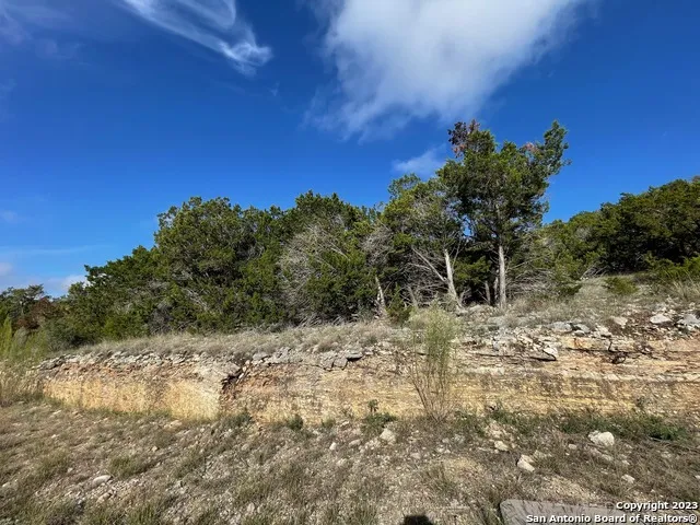 619 Winding Ravine San Antonio, TX 78258