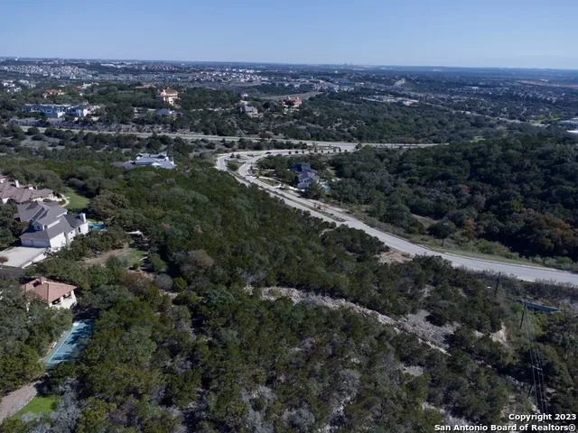 619 Winding Ravine San Antonio, TX 78258
