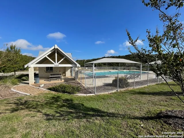 619 Winding Ravine San Antonio, TX 78258