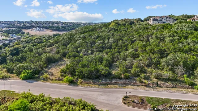 619 Winding Ravine San Antonio, TX 78258