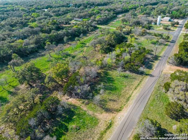 7050 circle oak Bulverde, TX 78163