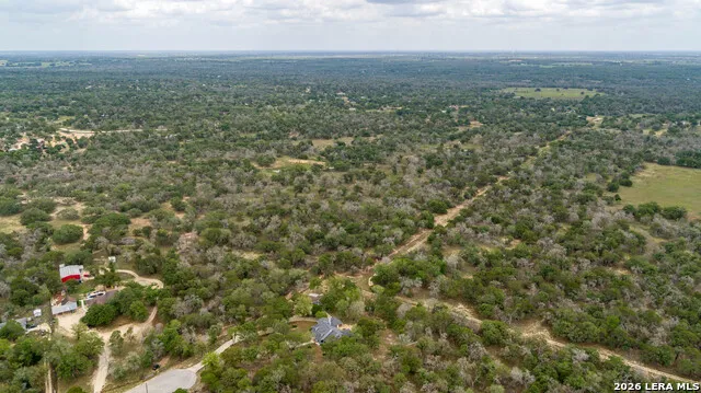 132 Roemer Ln W Floresville, TX 78114