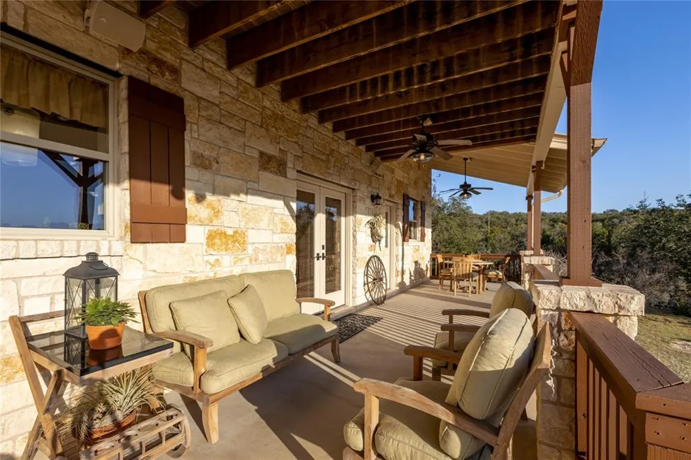 5300 Lookout Ridge Drive Marble Falls, TX 78654