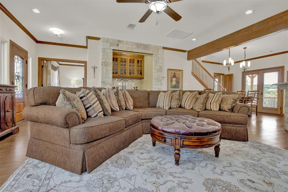 5300 Lookout Ridge Drive Marble Falls, TX 78654