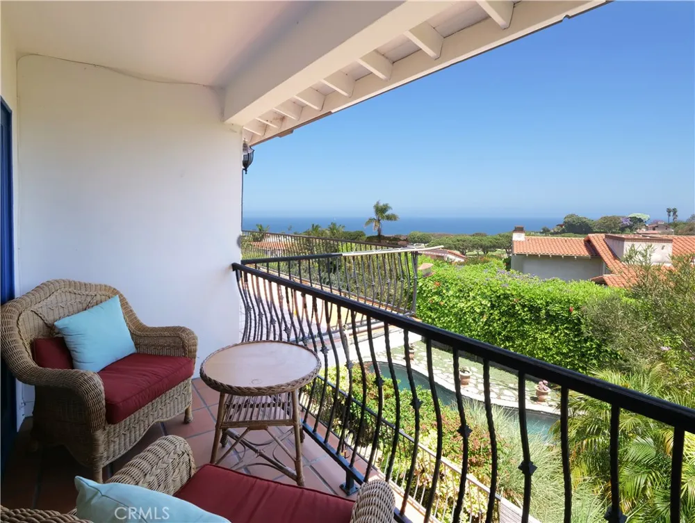 345 Palos Verdes Drive W Palos Verdes Estates, CA 90274