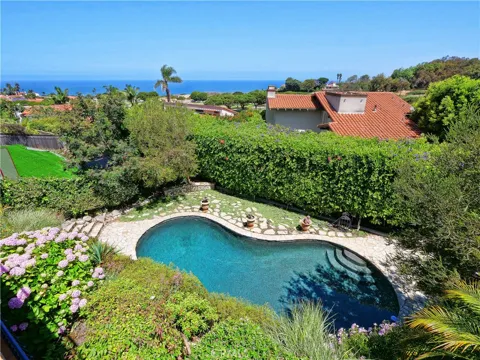 345 Palos Verdes Drive W