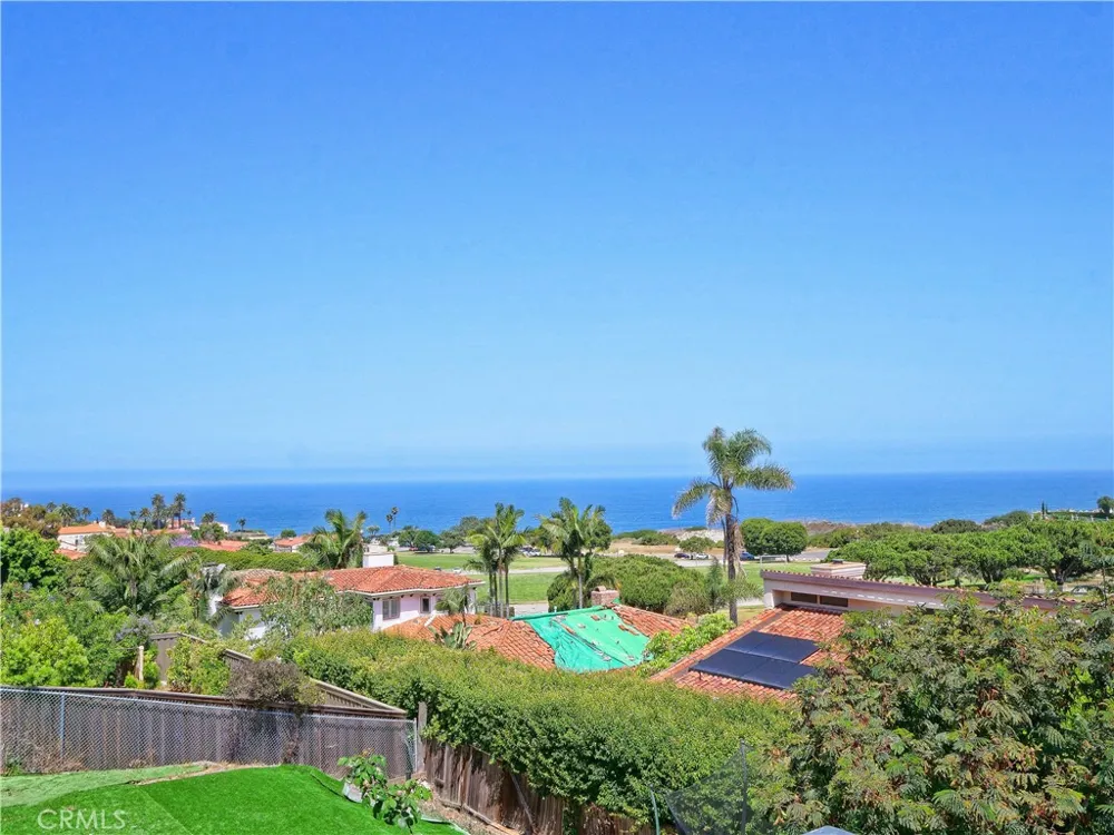 345 Palos Verdes Drive W Palos Verdes Estates, CA 90274