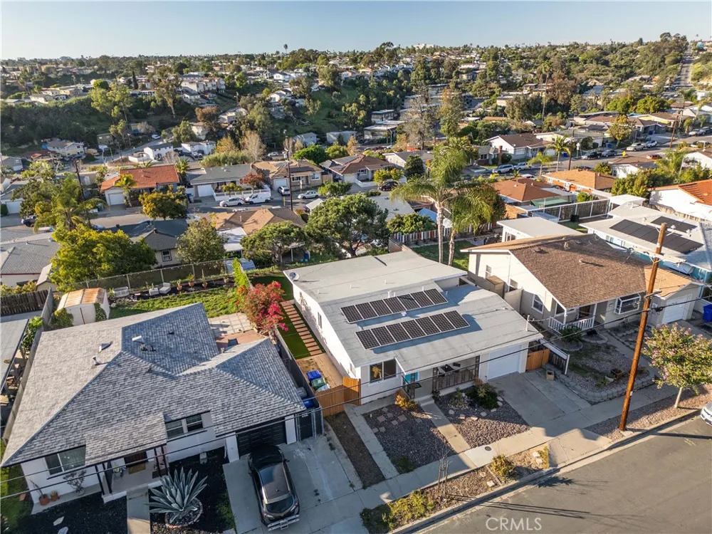 2522 Baily Avenue San Diego, CA 92105