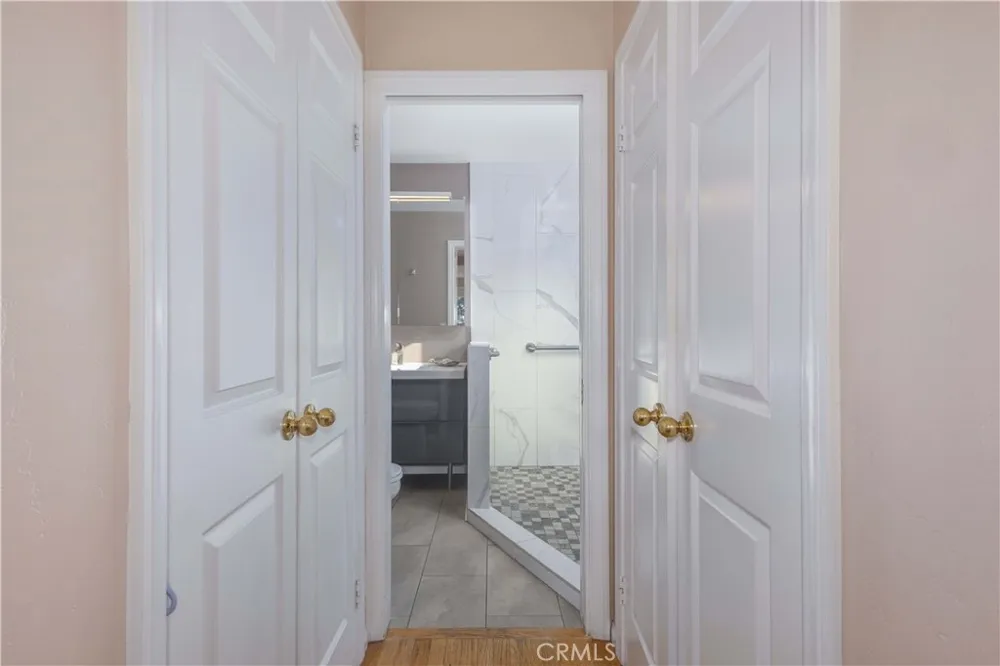 2522 Baily Avenue San Diego, CA 92105