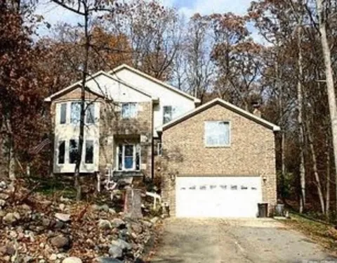 3560 Dorothy Lane