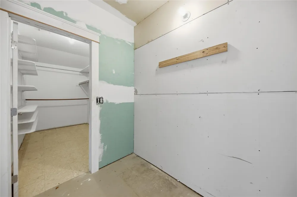 2380 Third Street Rock Island, TX 77470