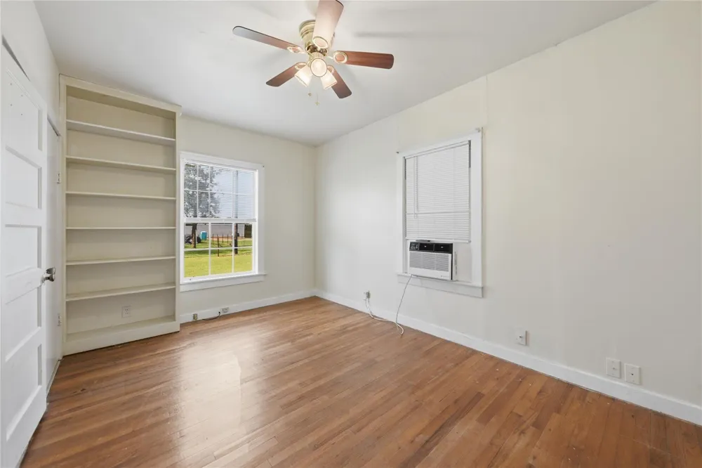 2380 Third Street Rock Island, TX 77470