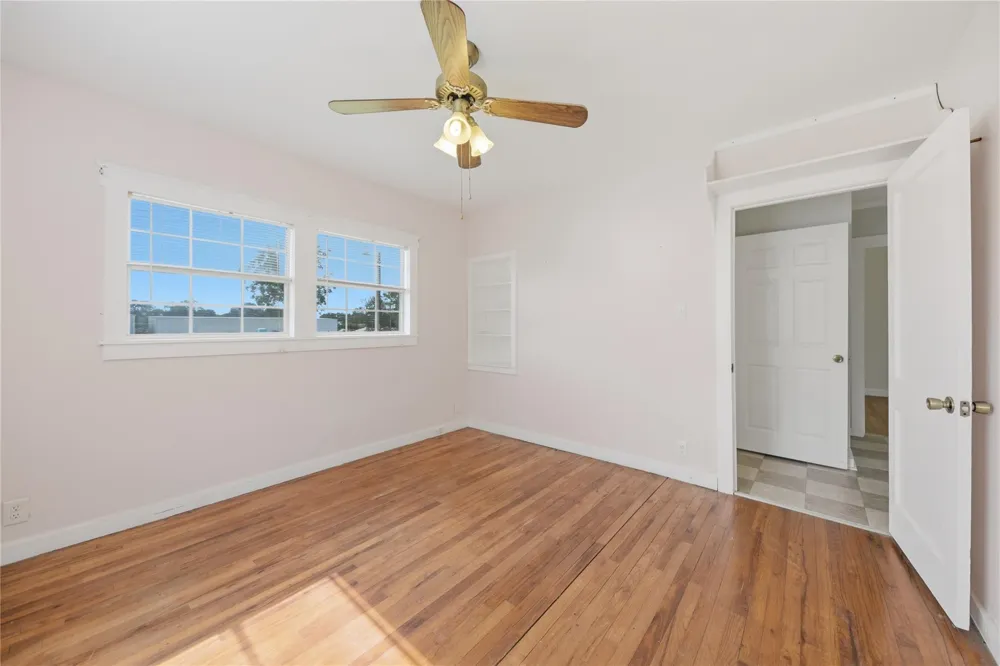 2380 Third Street Rock Island, TX 77470