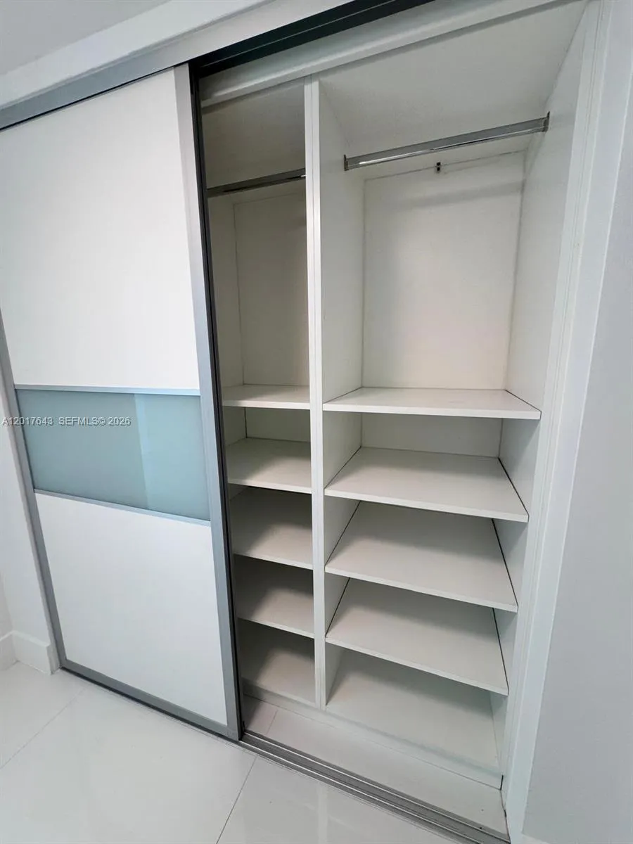 6620 INDIAN CREEK #114 Miami Beach, FL 33141